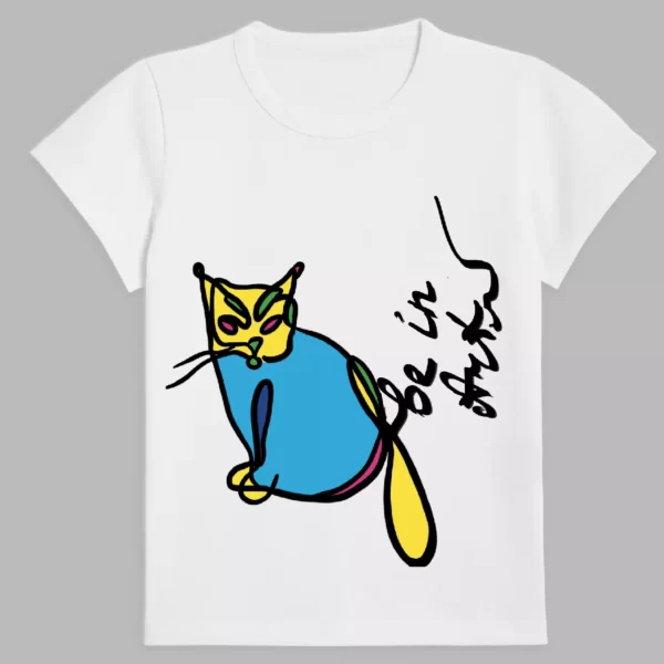 t-shirt in white colour with a print of the cat painted in one line